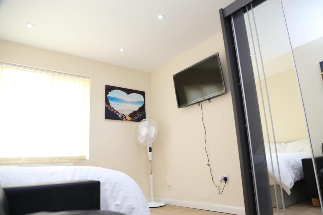 A A Guest Rooms Thamesmead Erith Zewnętrze zdjęcie
